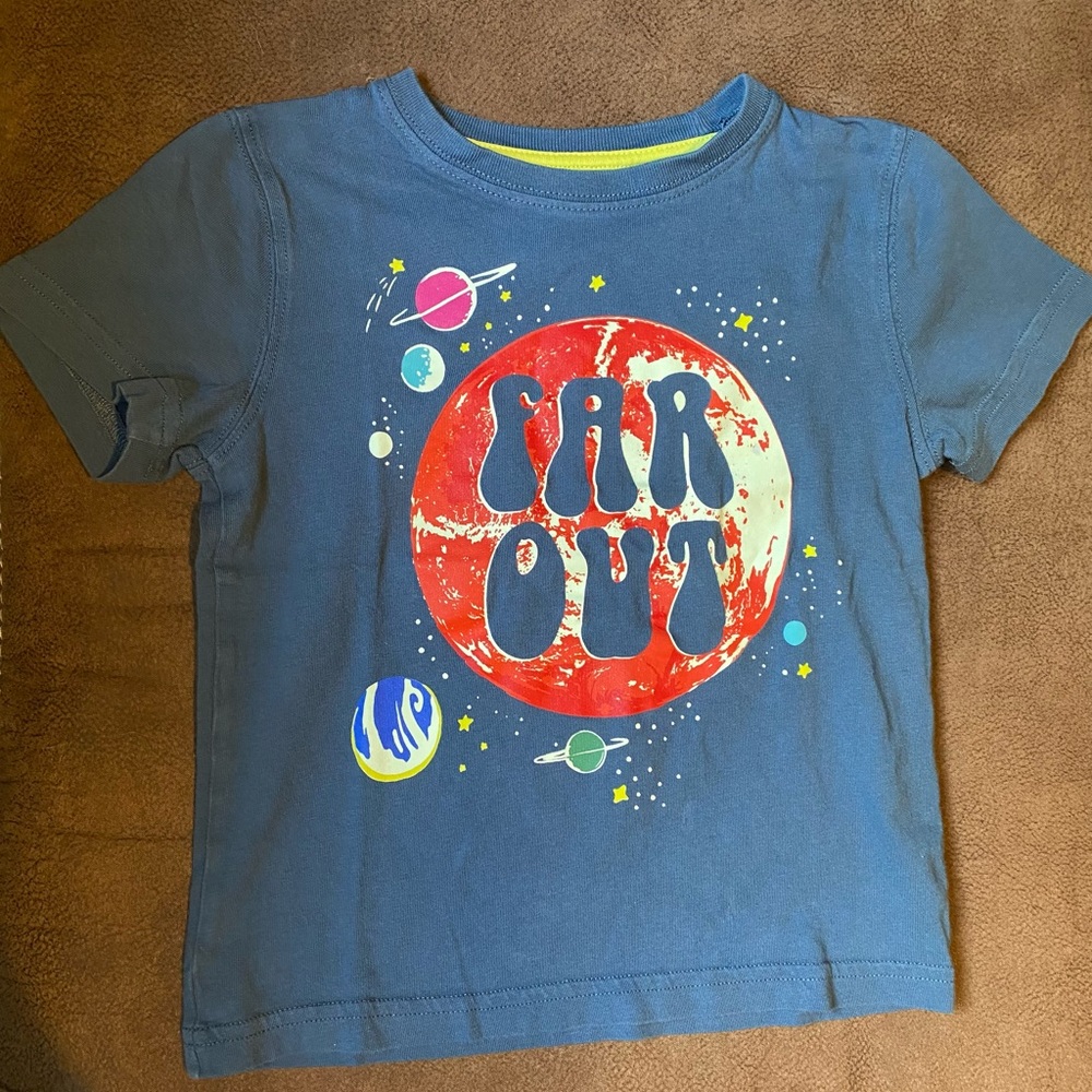 Boden 4-5 space shirt